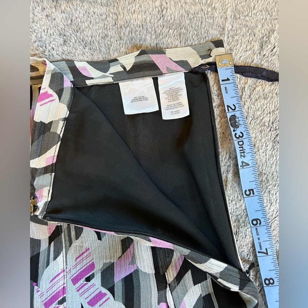 Jones New York Beautiful Silk Skirt fully lined. size 12 - Picture 6 of 10